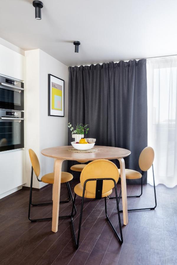 Turnkey I Central Apartment With Terrace Praga Exterior foto