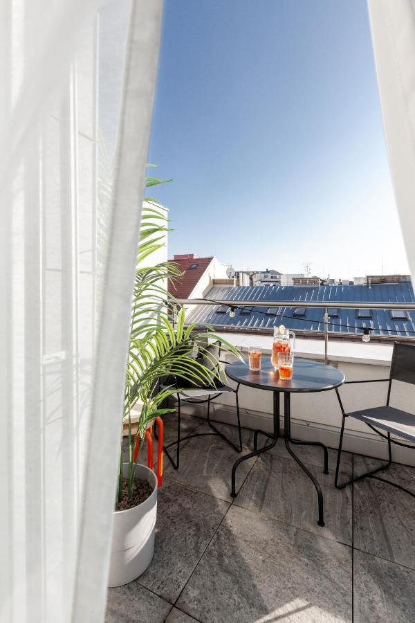 Turnkey I Central Apartment With Terrace Praga Exterior foto